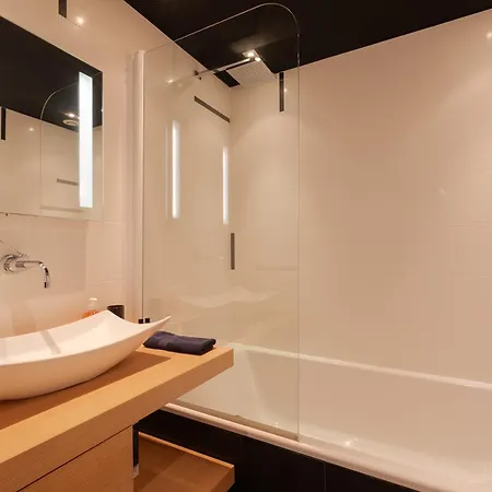 דירה L'elegance A , Central, 1 Min De La *