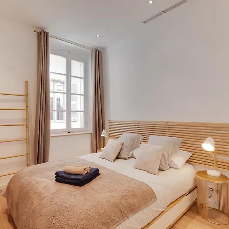 Apartmán L'elegance A , Central, 1 Min De La